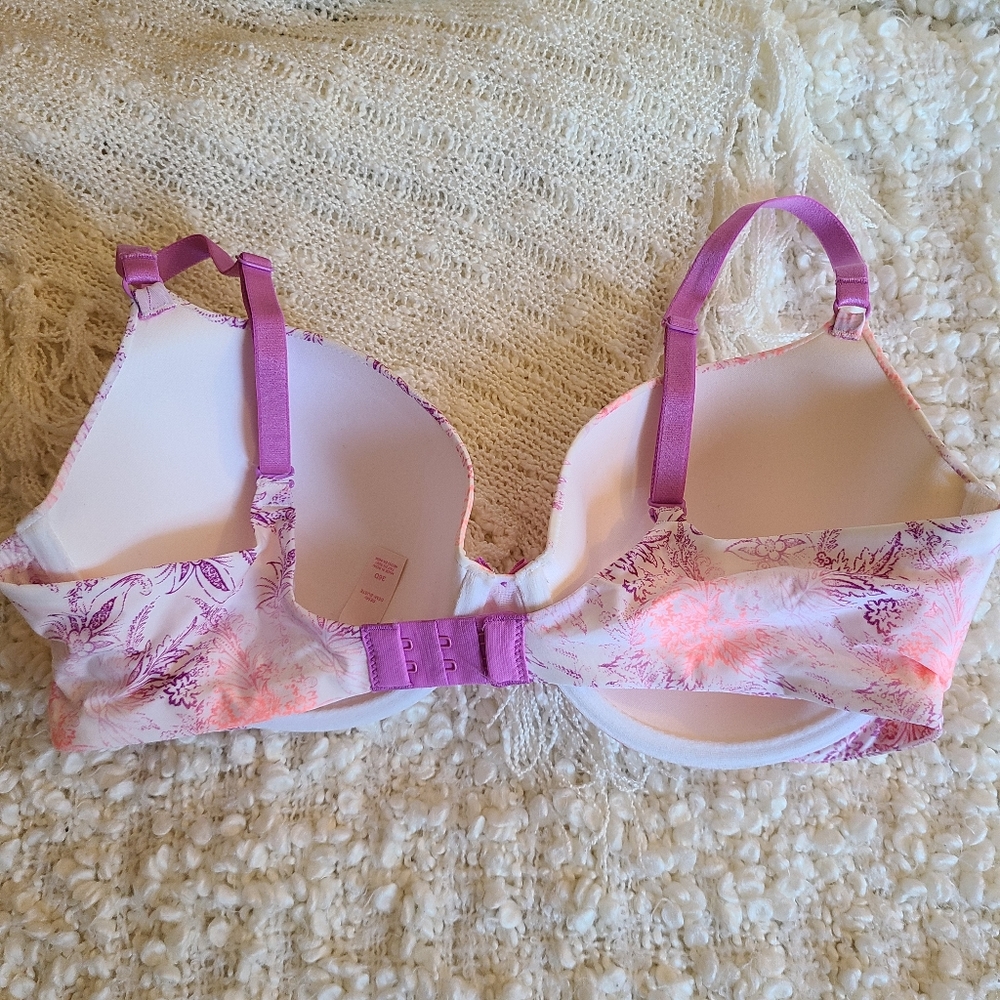 Victoria's Secret Demi Bra Size 36D - Picture 2 of 6
